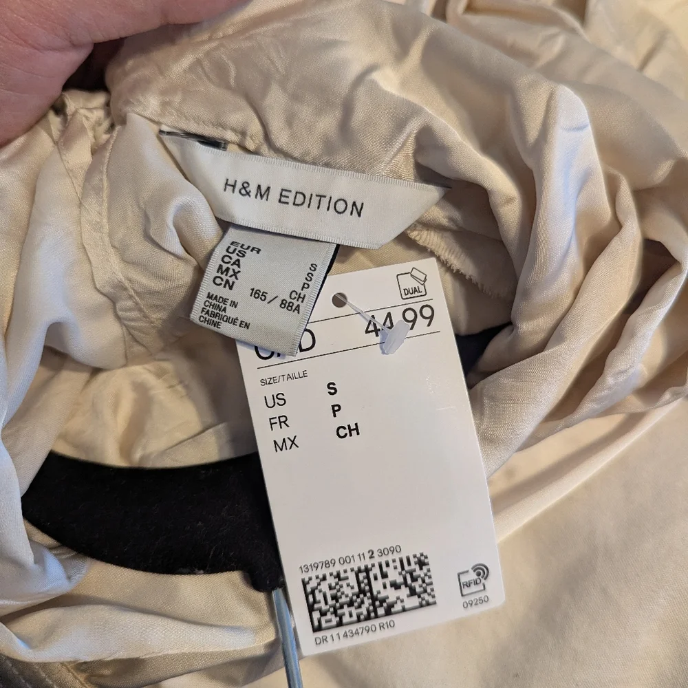 H&M Satin Jaquard Tie Neck Blouse - Picture 16 of 16